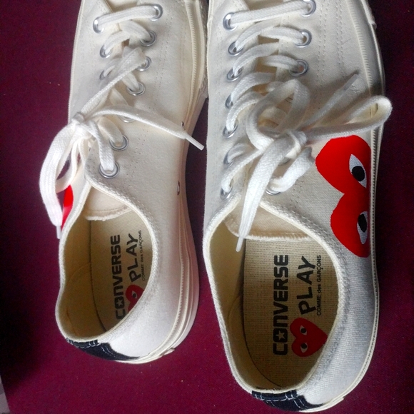 A unisex shoes - Picture 3 of 7